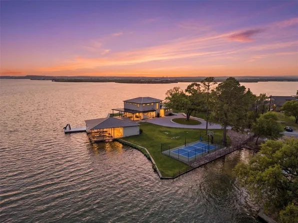 421 Hillview Dr, Marble Falls, TX 78654