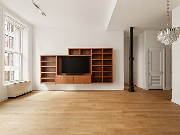 4th image of 655 6th Ave APT 4G