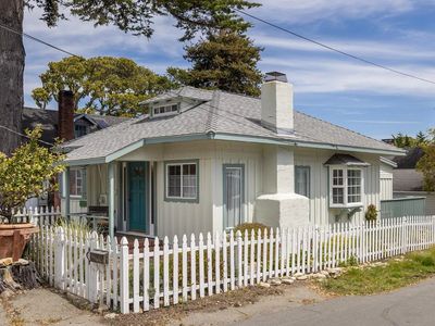 235 Chestnut St, Pacific Grove, CA, 93950