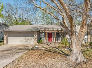 4035 Green Valley Dr, Bryan, TX 77802