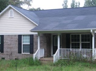 216 Crumps Rd, Hartwell, GA 30643