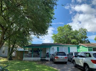 325 18th Ave N, Texas City, TX 77590