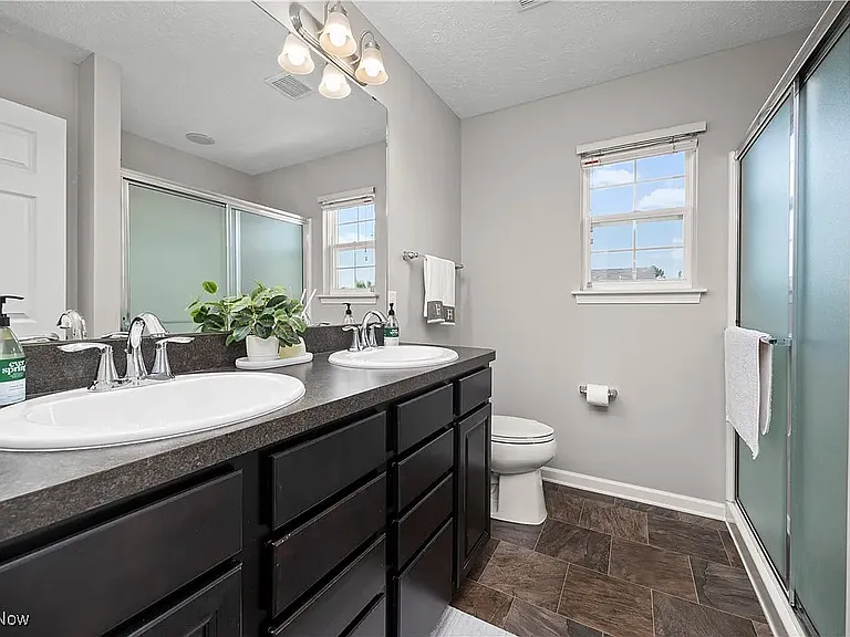 3942 Abigail Dr — Photo 7