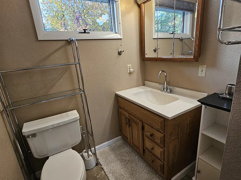 2212 Cherry Dr #2 — Photo 10