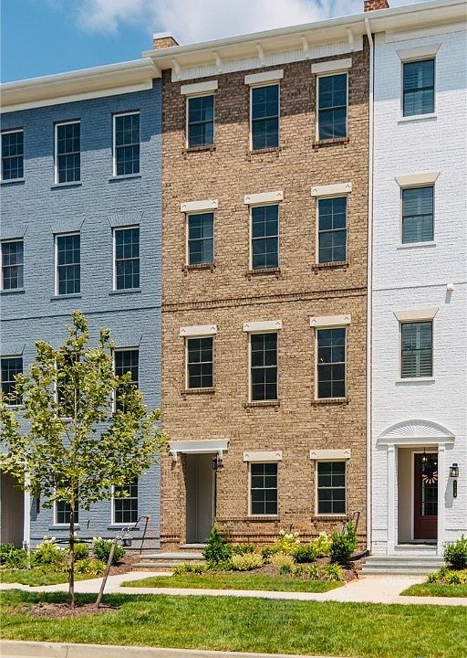 1st image of 10 E Cary St