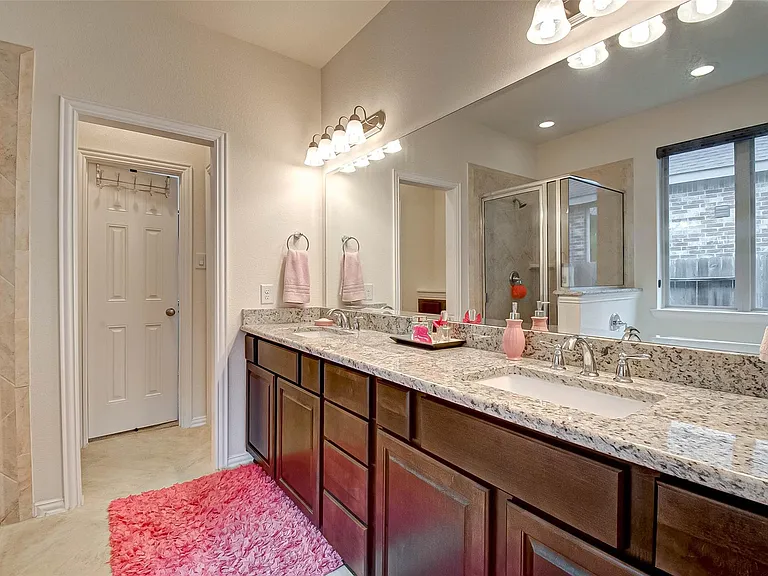8219 Peppervine Ct — Photo 25