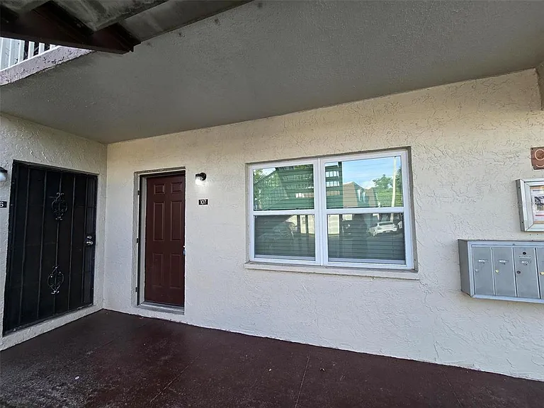 9009 Tudor Dr #G107 — Photo 2