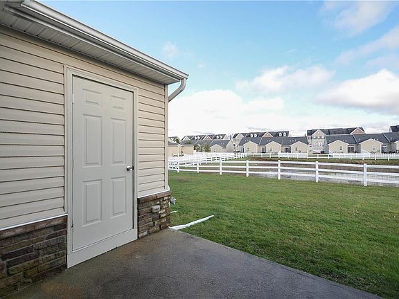 2nd image of 247 Huntington Ln