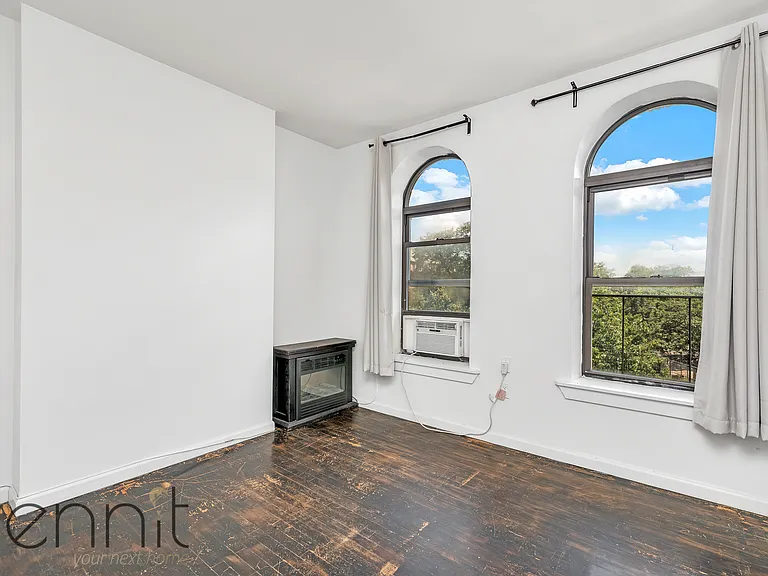 167 Starr St #3R — Photo 3