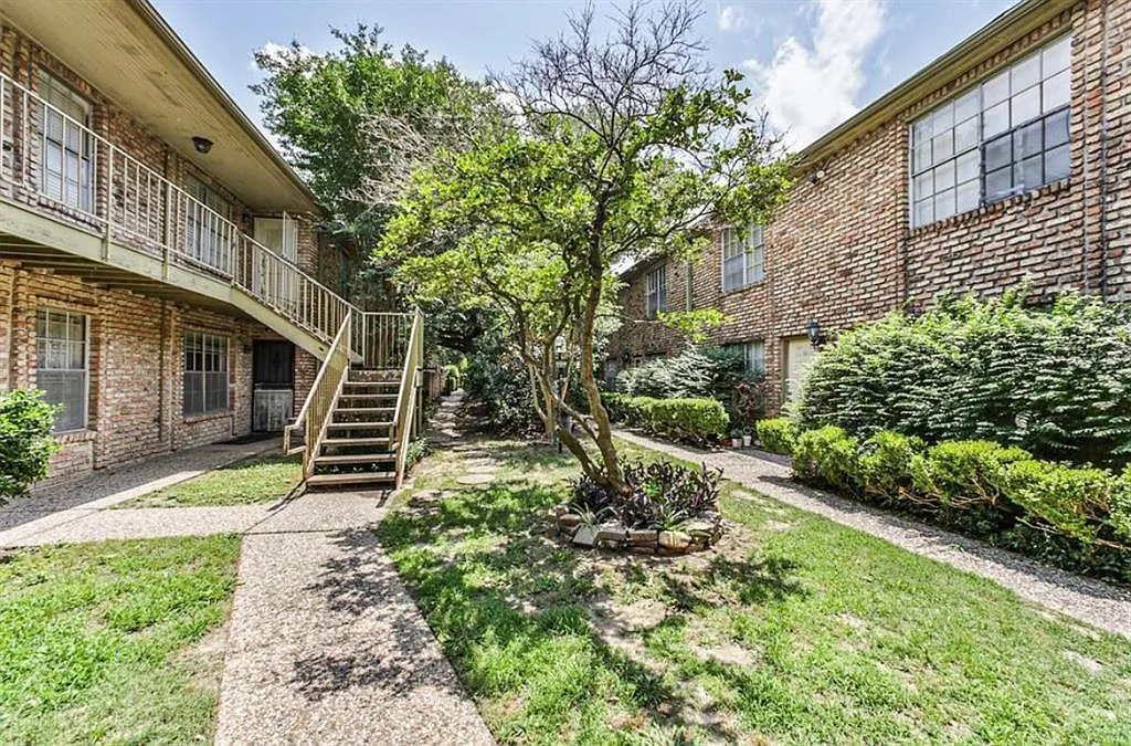 1 bed, 1.0 bath, 635 sqft, $999 — Photo 1