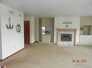 5487 Bayshore Rd #5487, Oregon, OH 43616