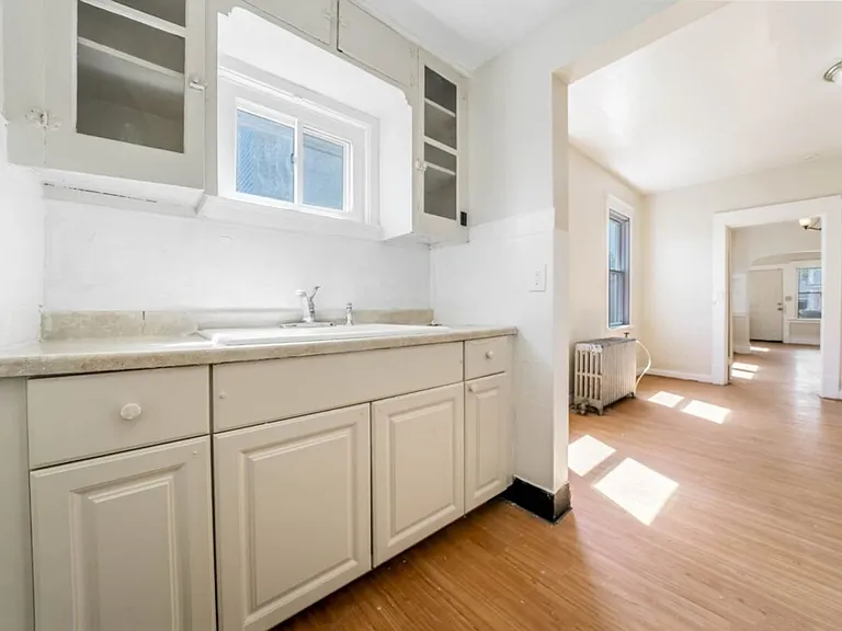 3402 Roehl Ave — Photo 35