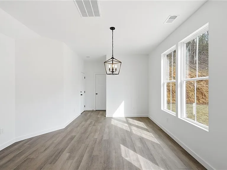 91 Smith And Wesson Way — Photo 35