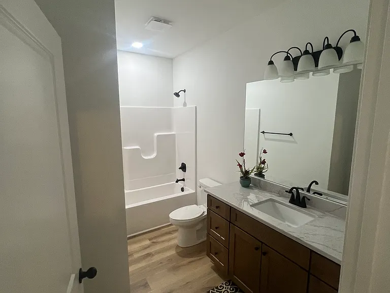842 Ridgewood Dr #1 — Photo 9