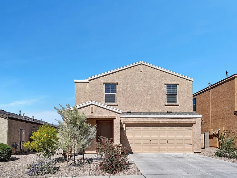 4051 E Braddock Dr — Photo 1