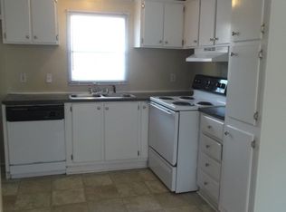 5406 Country Club Rd, Greensboro, NC 27406