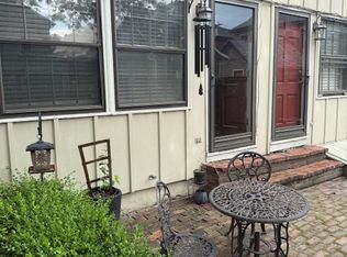 612 Rader Aly, Columbus, OH 43206