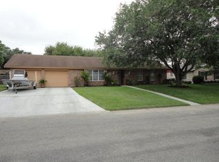 1915 Jackson St, Port Lavaca, TX 77979