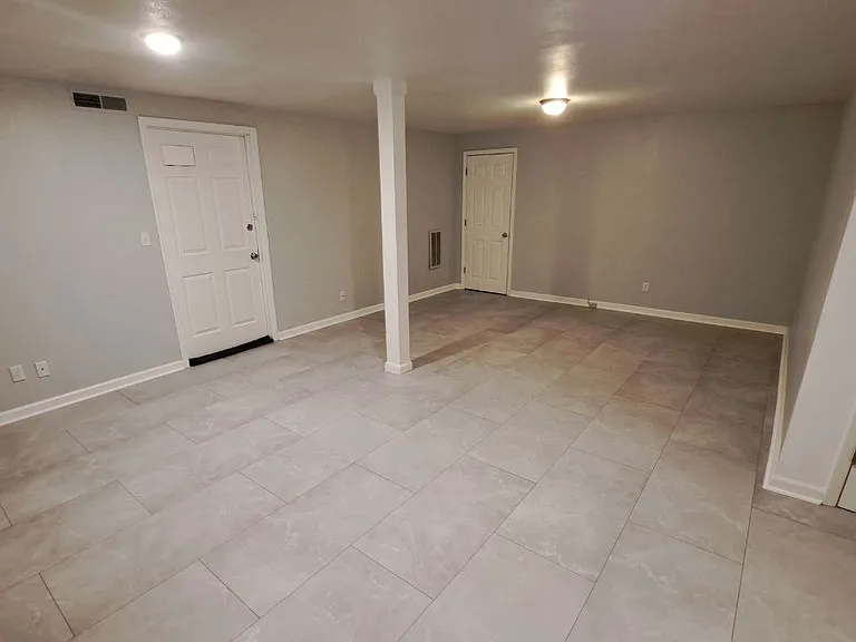 4101 Melinda Dr — Photo 32