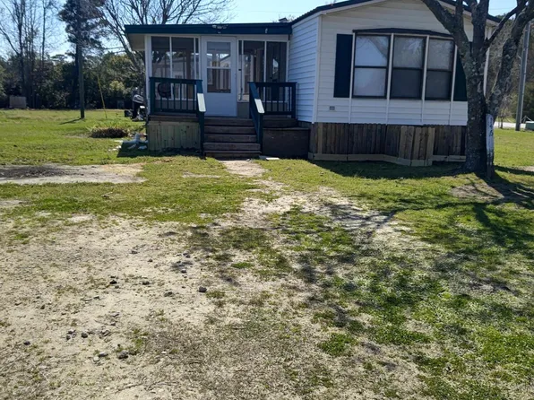146 Oscar Edens Rd, Hampstead, NC 28443