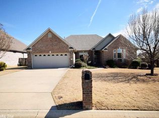 1590 Edgestone Cir, Conway, AR 72034