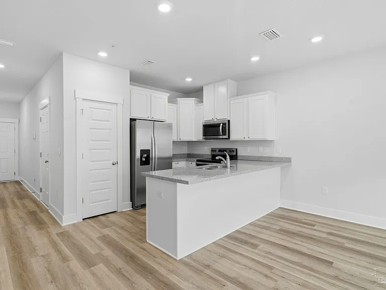 9422 Nature Creek Ln — Photo 4