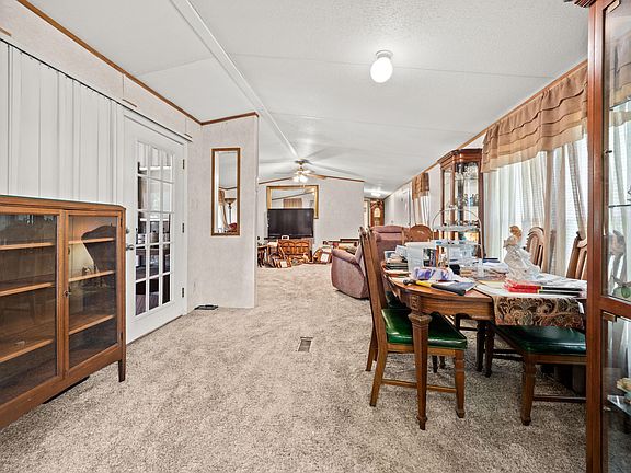 3rd image of 625 Spikes St
