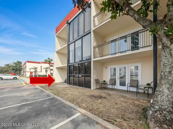 2046 Beach Blvd #121, Biloxi, MS 39531
