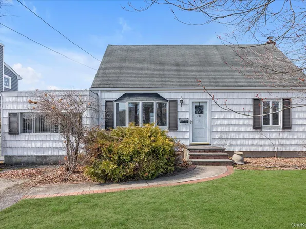 120 W 19th Street, Deer Park, NY 11729
