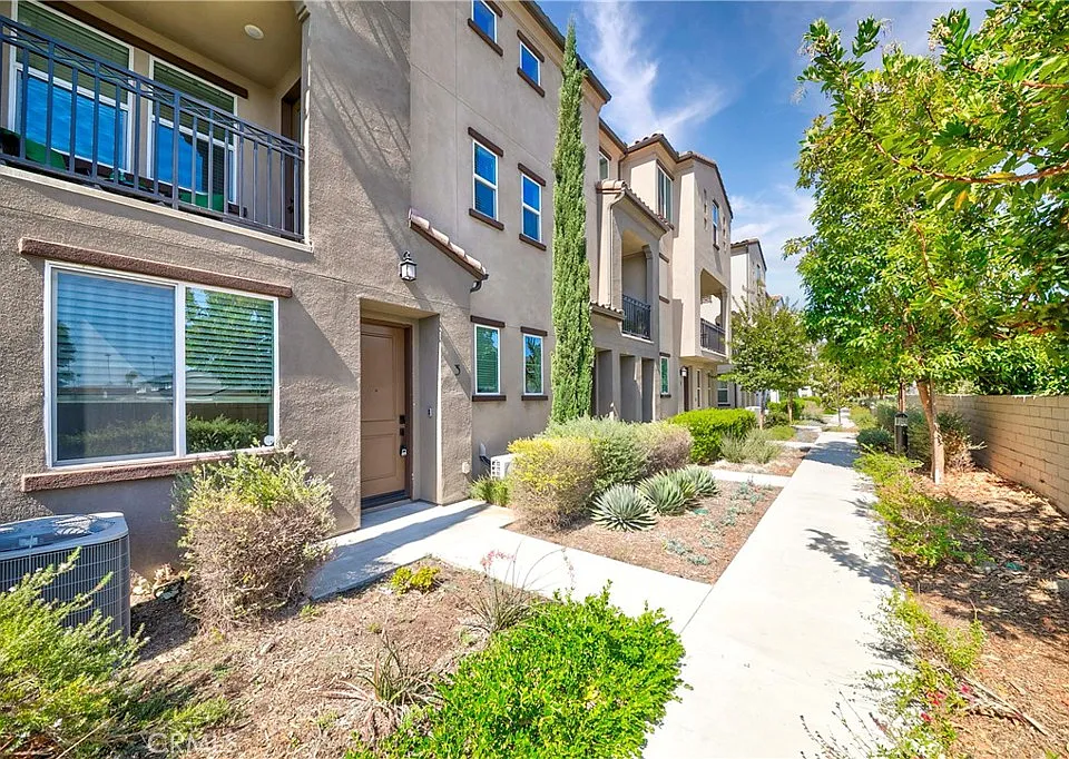 249 N Magnolia Ave #3