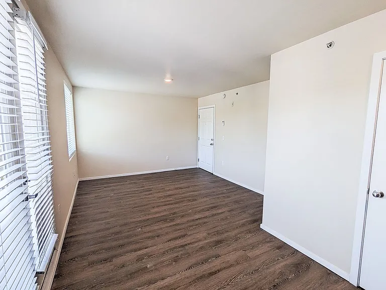 Vision 5 Apartments — Photo 44
