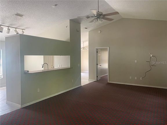 4th image of 1442 Hensley Dr