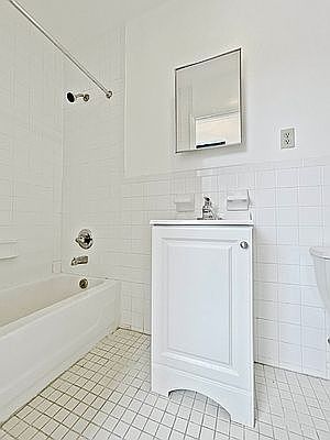 4th image of 215 Avenue A #4F