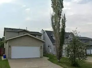 8536 189th St NW #1A, Edmonton, AB T5T4Y4