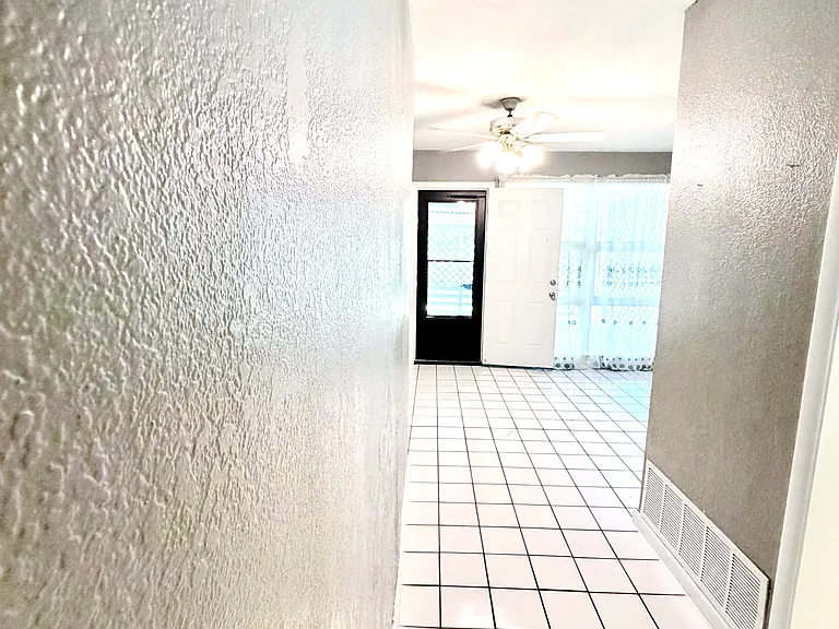 2511 Valwood Pkwy — Photo 5
