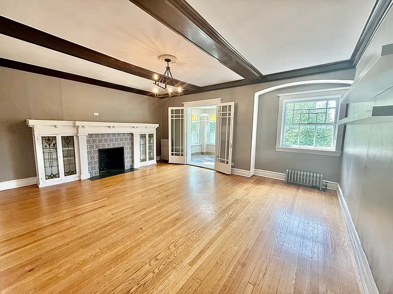 4149 N Sheridan Rd #3 — Photo 2