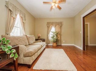 133 9th St, Silvis, IL 61282