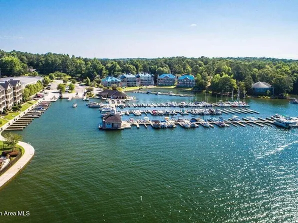 100 Harbor Pl Unit 309, Dadeville, AL 36853