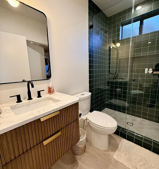 2707 Benedict St #3/4 — Photo 9