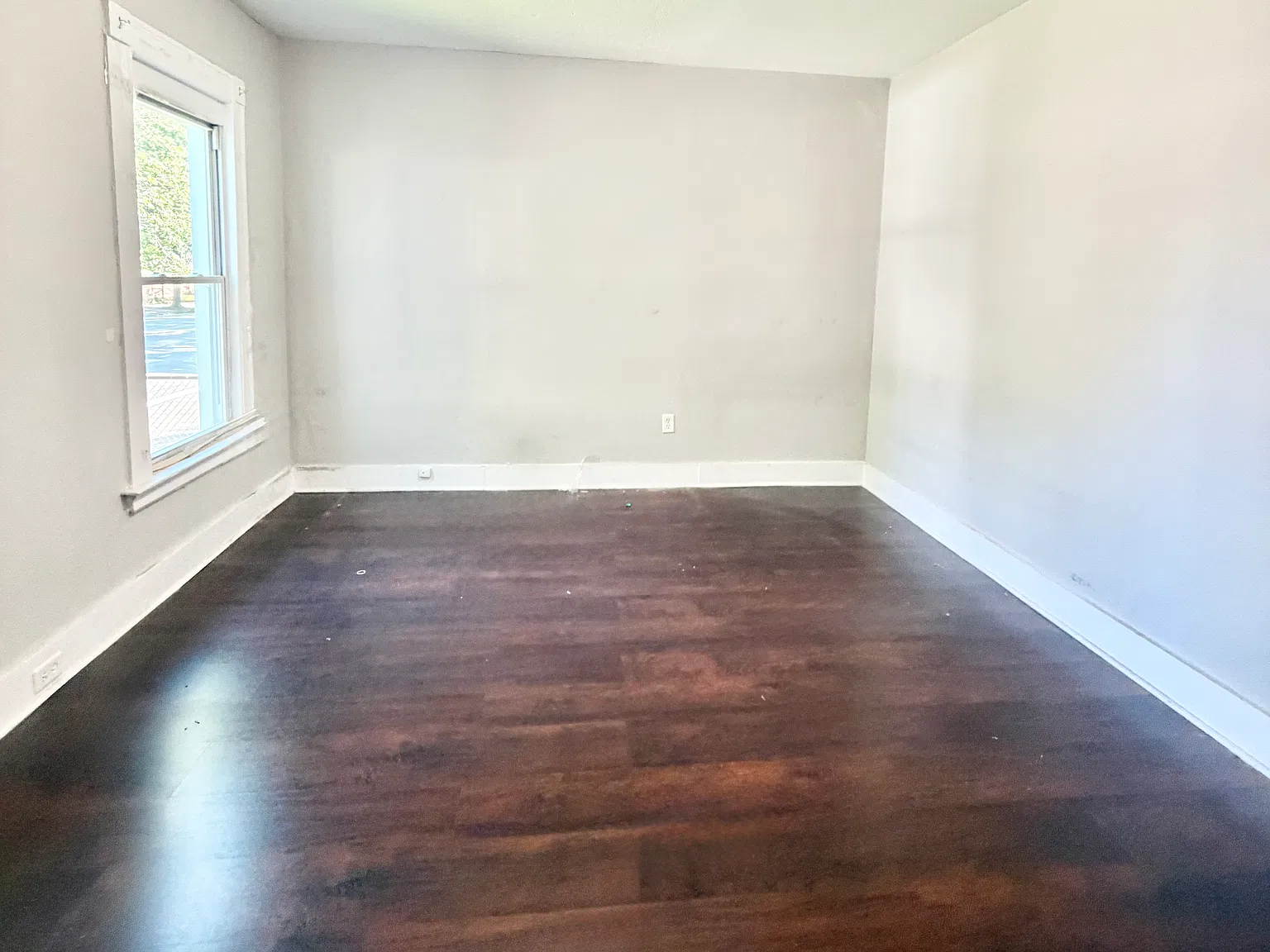 3 bed, 900 sqft, $1,600 — Photo 4