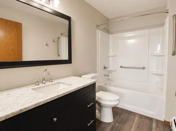 W2649 Barney Ct, Appleton, WI