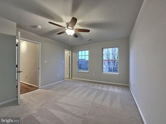5th image of 5765 Rhode Island Dr