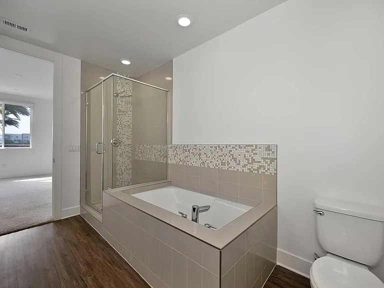 The Vivere Lofts — Photo 37