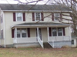 2585 Pocket Rd, Hurt, VA 24563