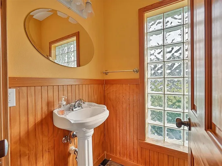 416 Sunset Dr — Photo 24