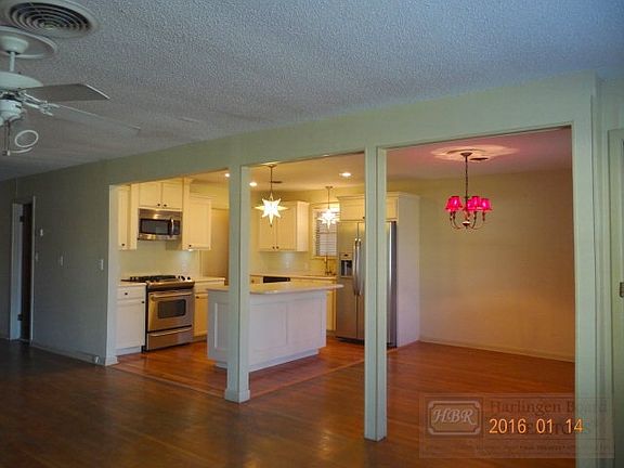 3rd image of 1506 E Crockett Ave