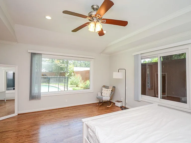 9906 Cedardale Dr — Photo 20
