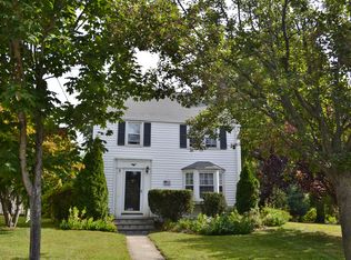 6 Seneca Ave, White Plains, NY 10603