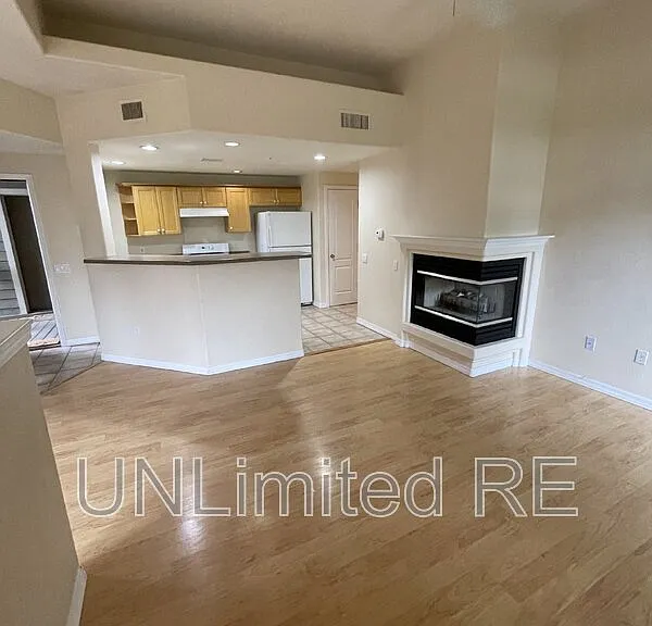 1401 N 4th St #225 — Photo 5
