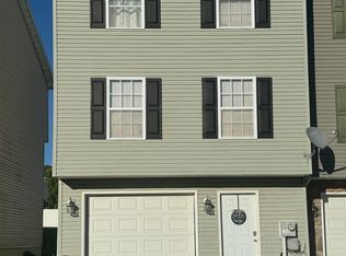 134 Eagle Dr, Maidsville, WV